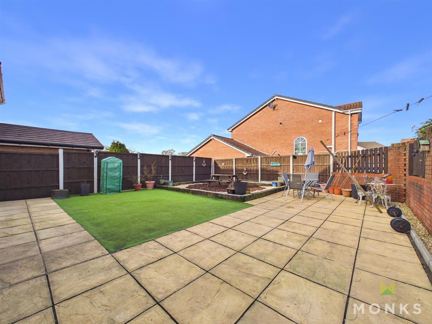 10 Cilcoed, Chirk, LL14 5BX For Sale